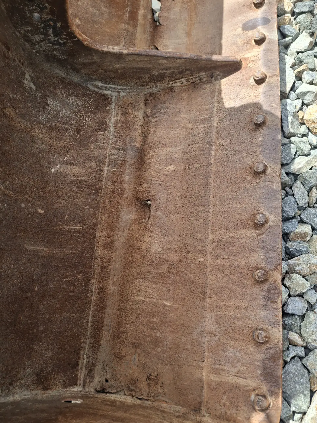 Weld detail on a reconditioned excavator bucket